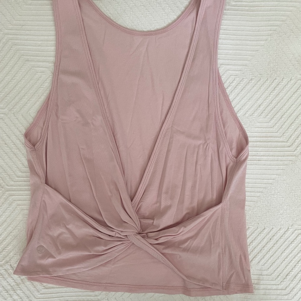 Lululemon Twist Crop Top - Blush